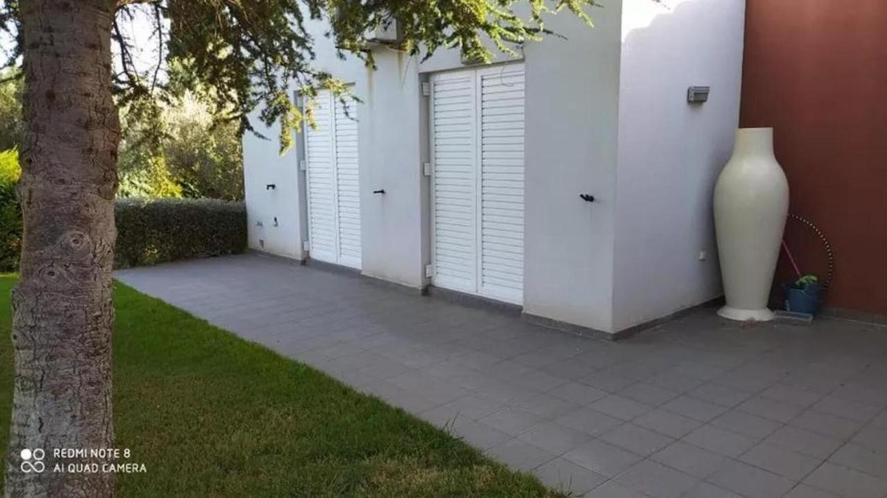 Chalkís Luxurious 6 Bedroom Villa In A Great Location מראה חיצוני תמונה