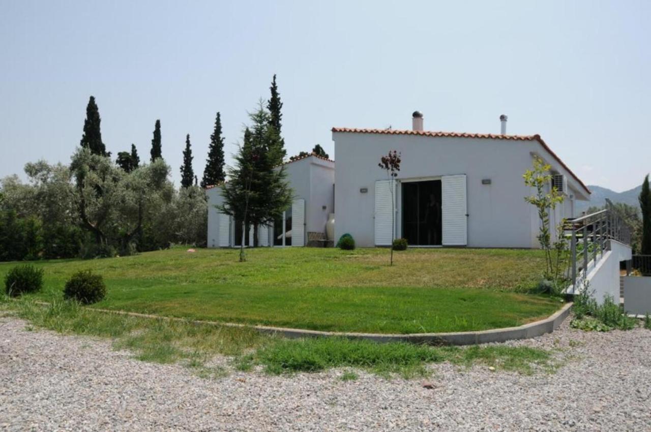 Chalkís Luxurious 6 Bedroom Villa In A Great Location מראה חיצוני תמונה