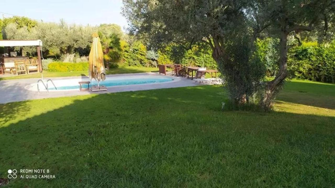 Chalkís Luxurious 6 Bedroom Villa In A Great Location מראה חיצוני תמונה