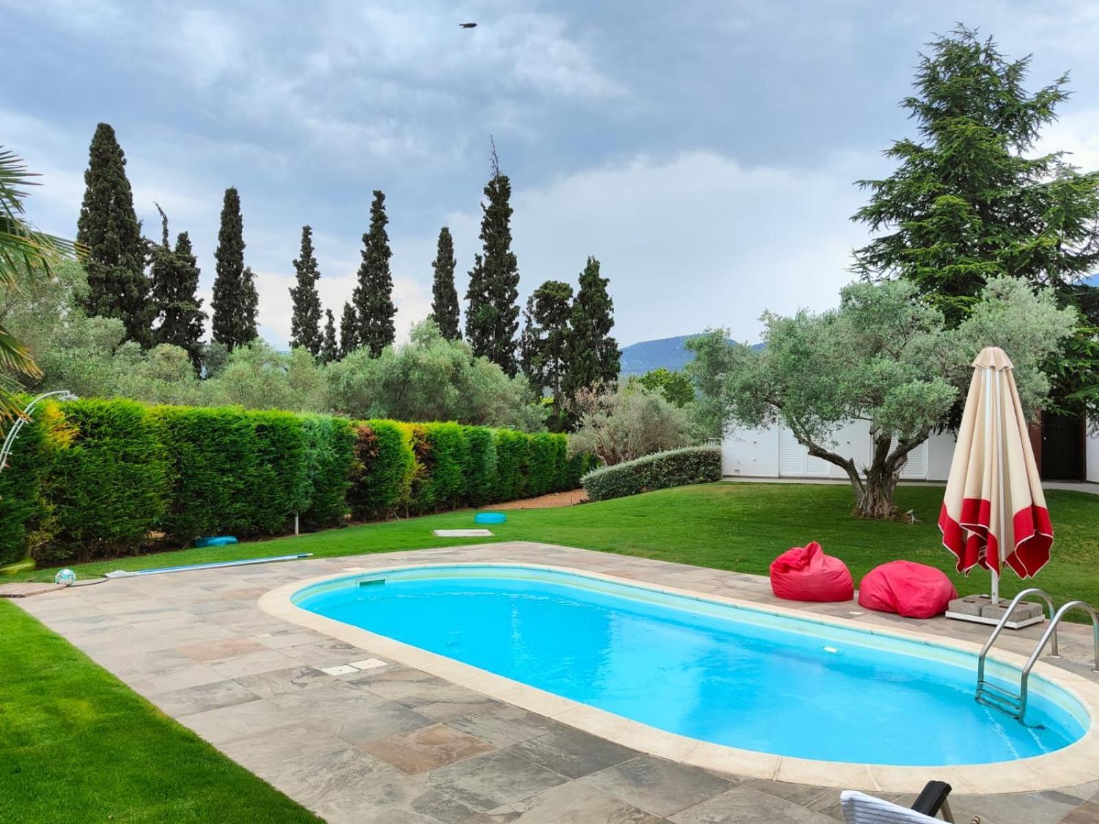 Chalkís Luxurious 6 Bedroom Villa In A Great Location מראה חיצוני תמונה